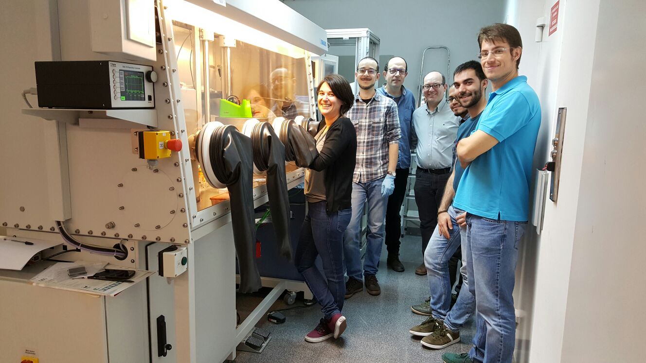 Elena, Francisco i Ramón amb Joaquim Puigdollers i altres membres del Departament d'Enginyeria Electrònica de la UPC